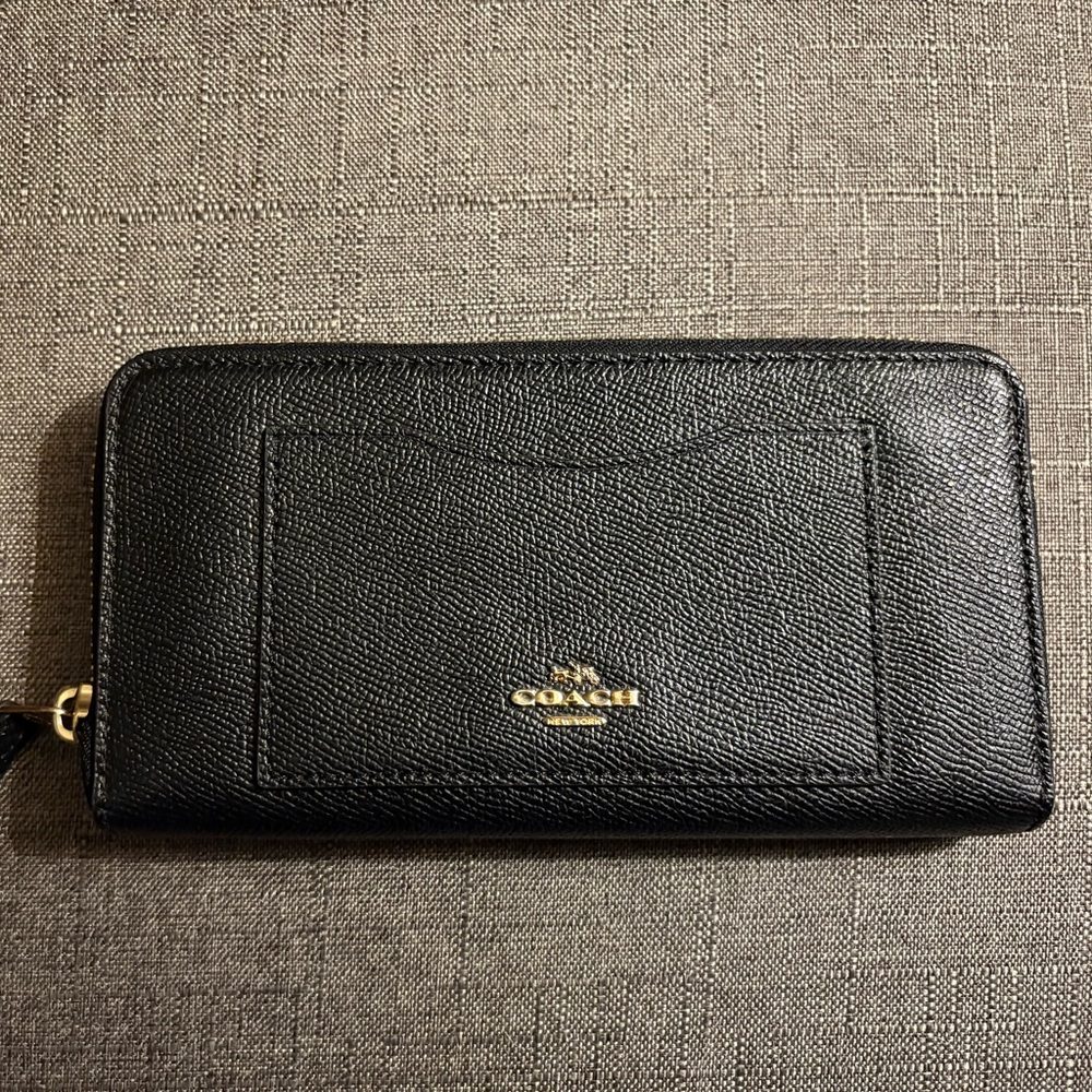 Coach Black Textured Leather Zip Wallet